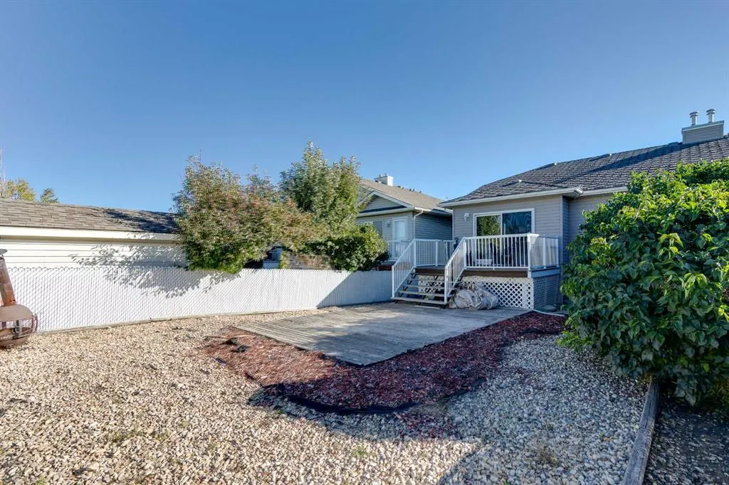 389 Stonegate Way NW