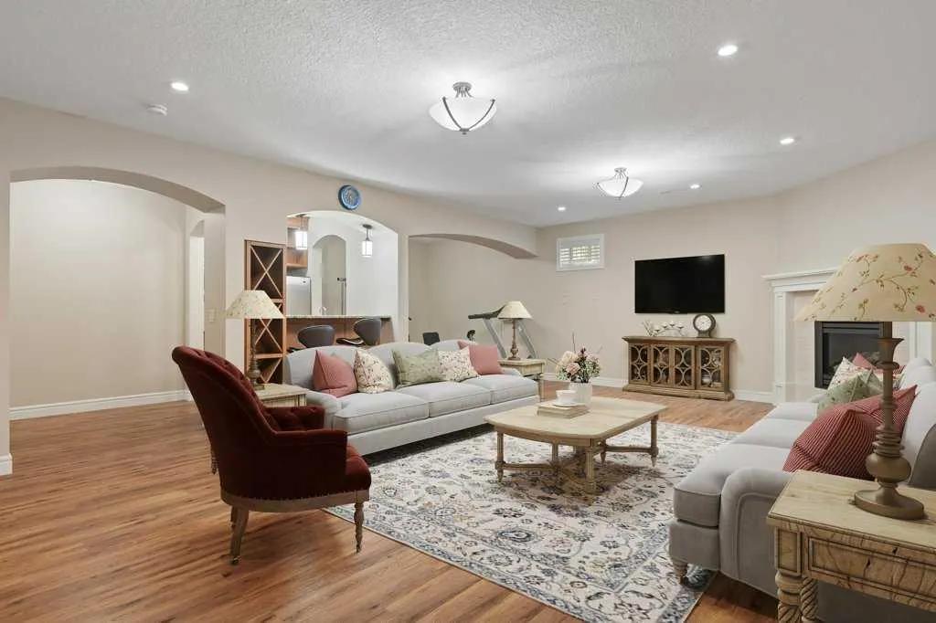 123 West Grove Rise SW