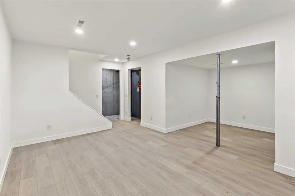 5315 53 Avenue NW #11