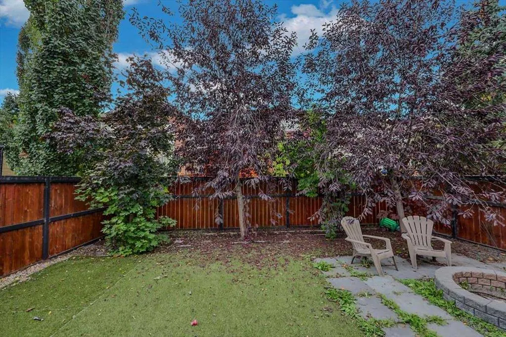 134 Autumn Close SE