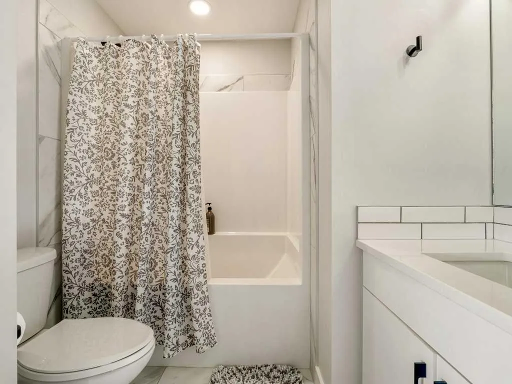 4531 Fairmont Gate S