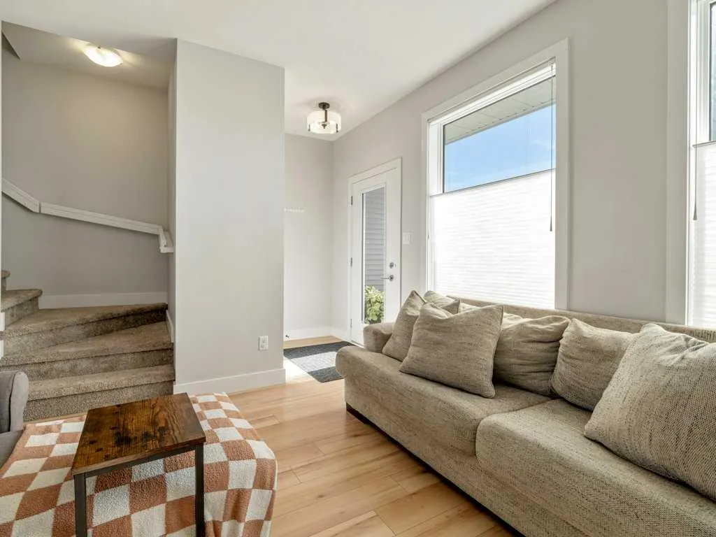 4531 Fairmont Gate S