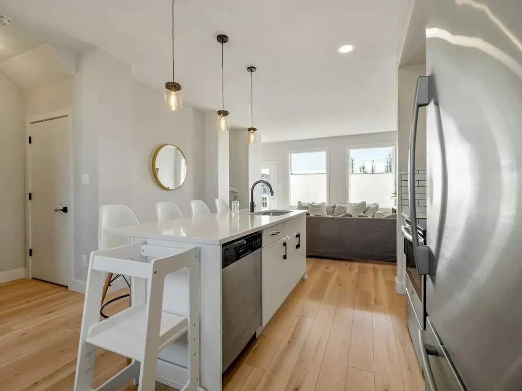 4531 Fairmont Gate S