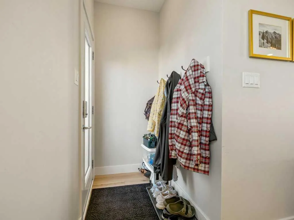 4531 Fairmont Gate S