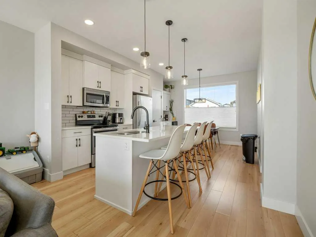 4531 Fairmont Gate S