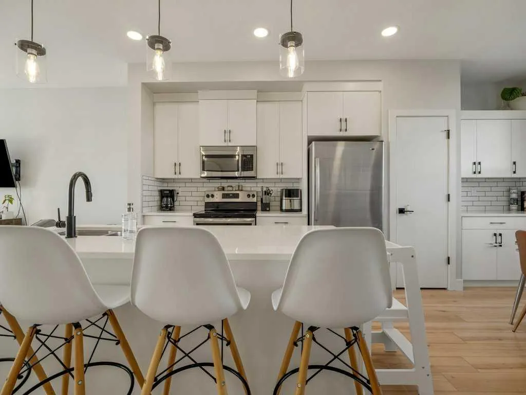 4531 Fairmont Gate S
