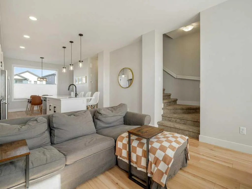 4531 Fairmont Gate S