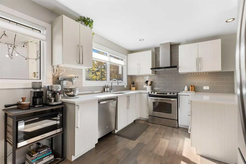 364 Killarney Glen Court SW