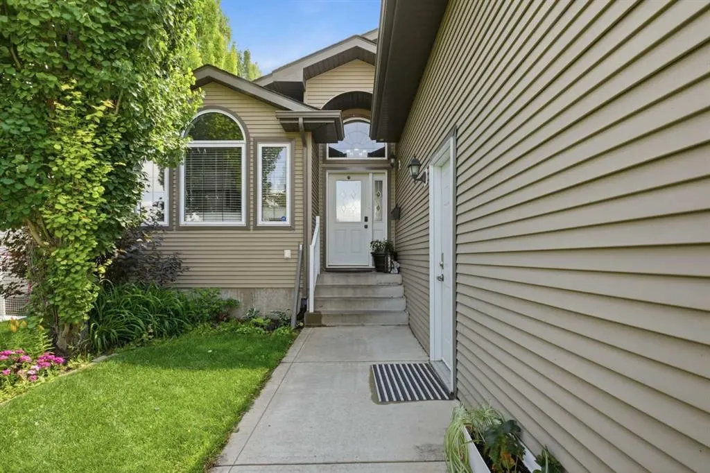 926 Ramage Crescent