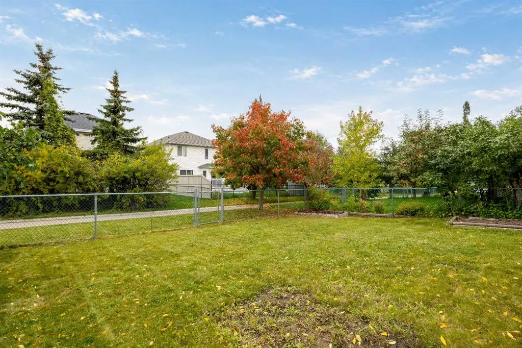296 Hidden Ranch Circle NW