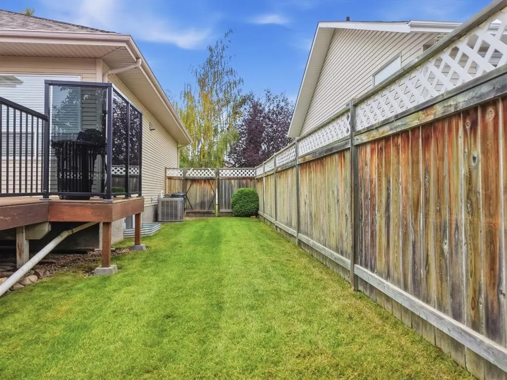 110 Ainsworth Crescent
