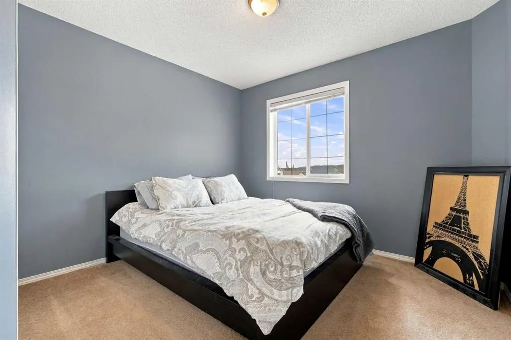 115 Evansmeade Crescent NW