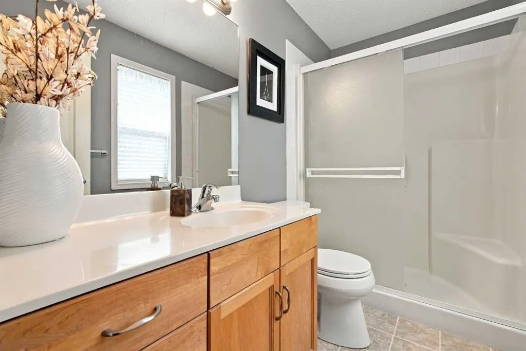 115 Evansmeade Crescent NW