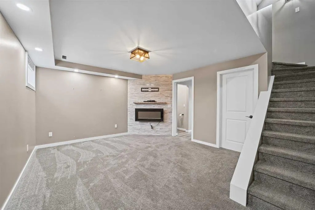 101 Clover Way