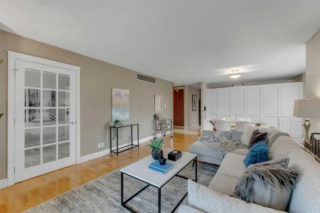 540 14 Avenue SW #920