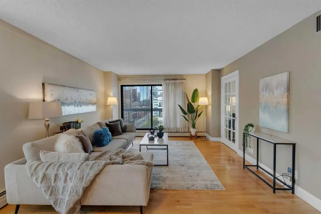 540 14 Avenue SW #920