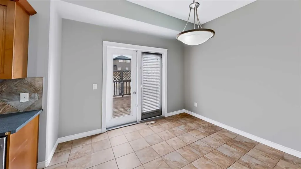 100 Fireweed Crescent