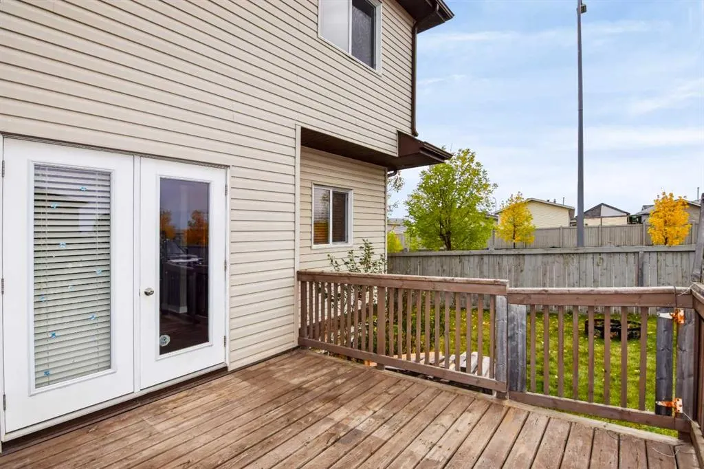 100 Fireweed Crescent