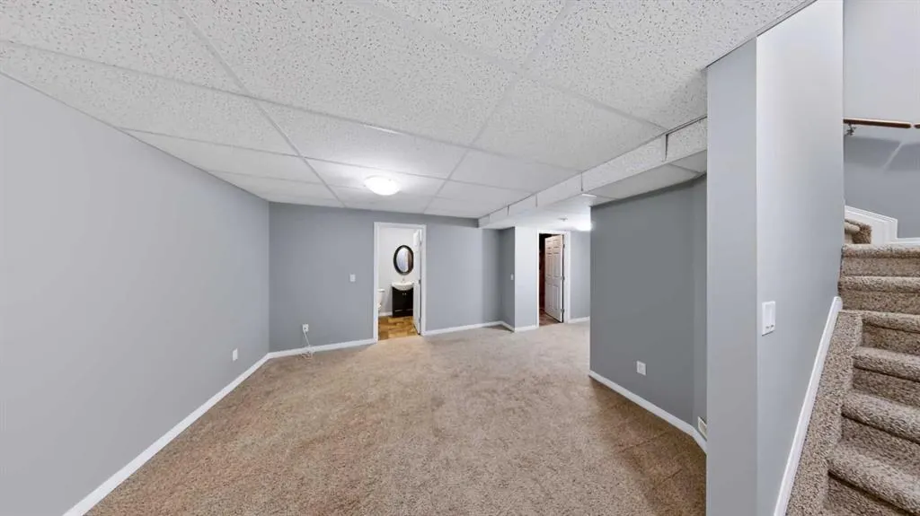 100 Fireweed Crescent