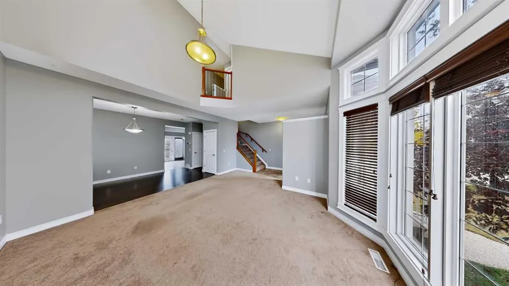 100 Fireweed Crescent