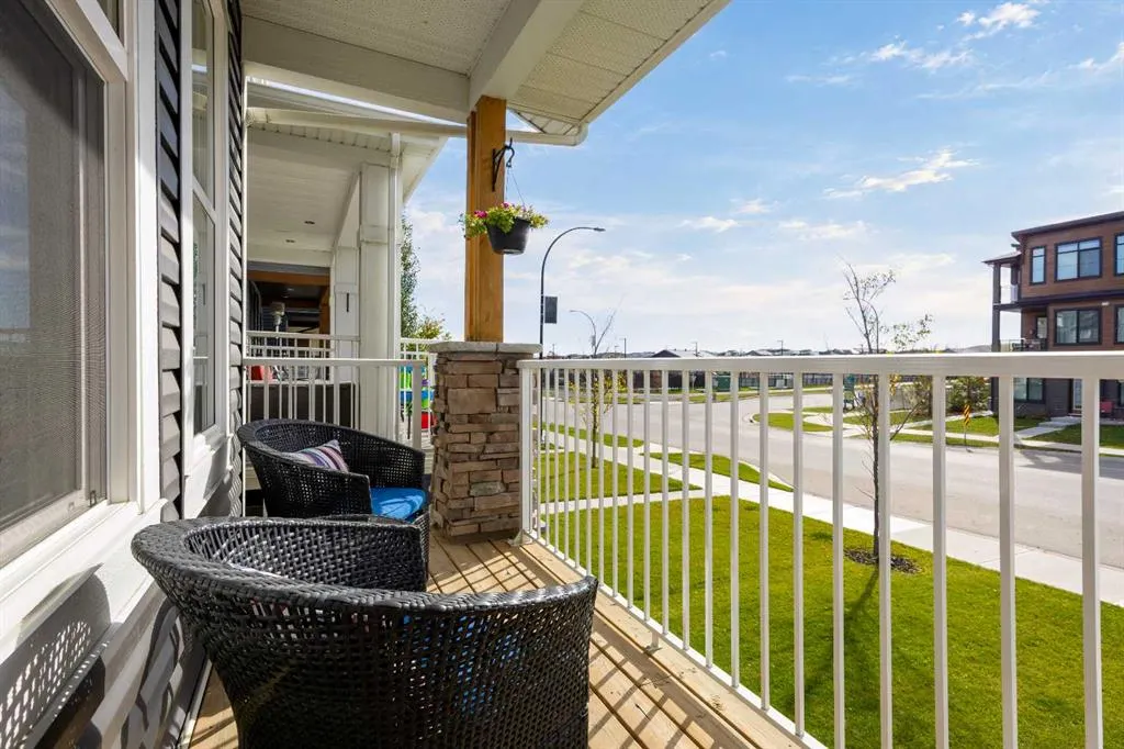 236 Rowmont Boulevard NW