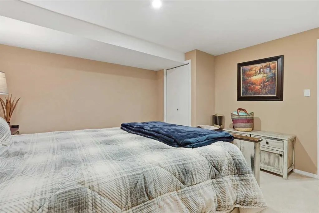 103 Canyon Terrace W