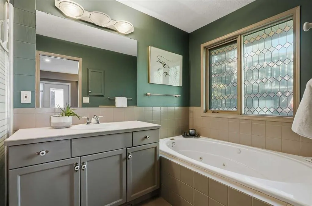 103 Canyon Terrace W