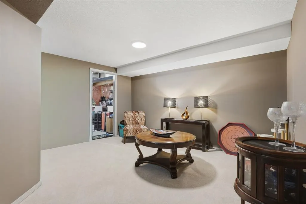 103 Canyon Terrace W