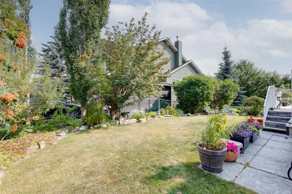402 Fairways Mews NW