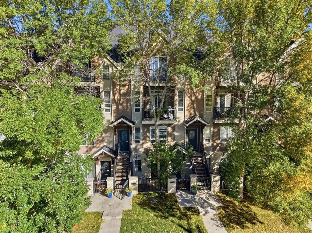 1728 35 Avenue SW #104