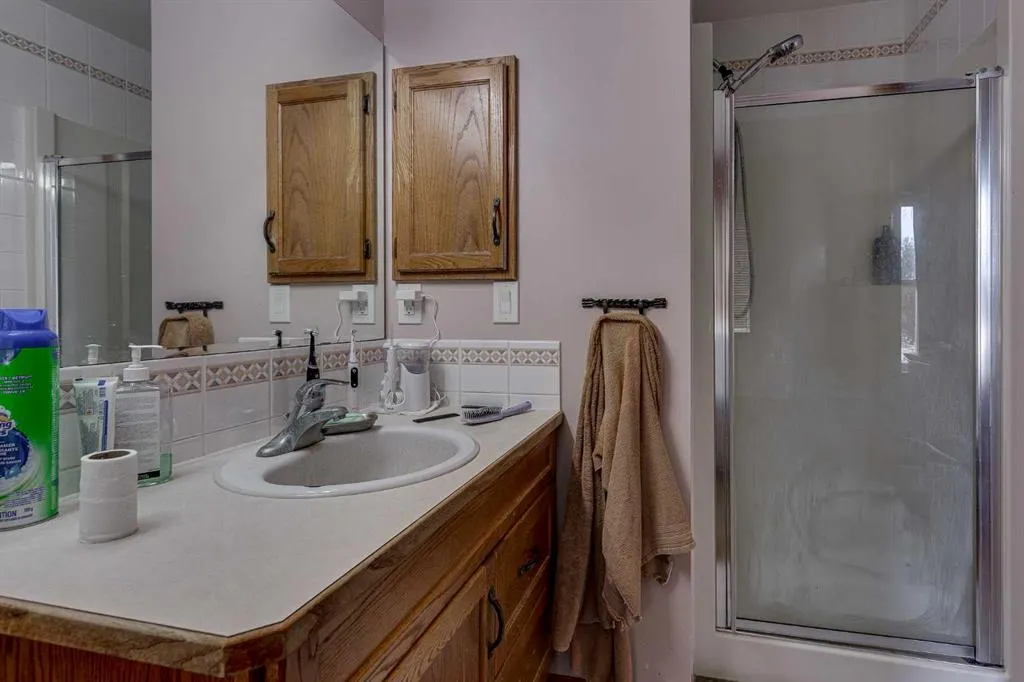 13 Dumas Crescent