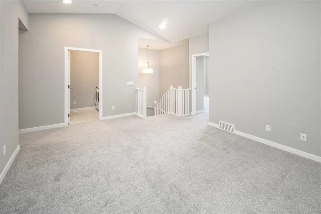 47 Carringvue Passage NW