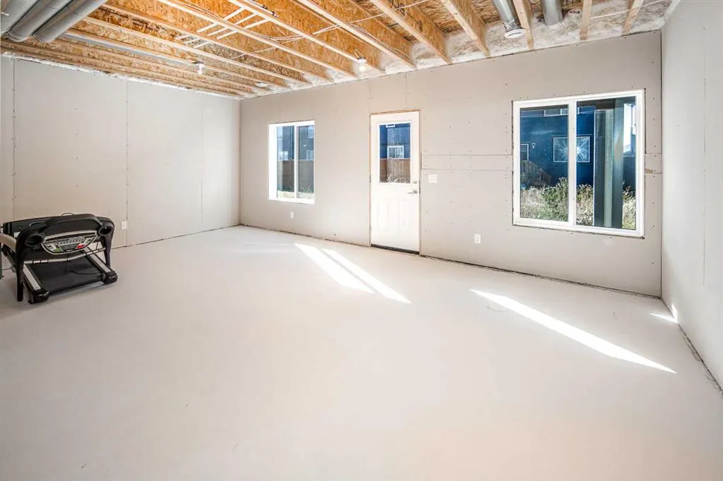 47 Carringvue Passage NW