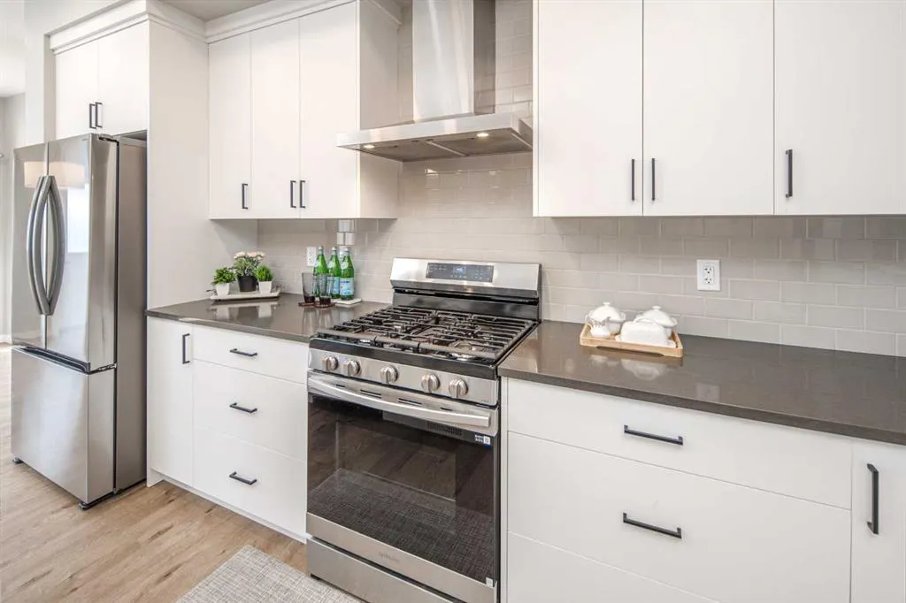 47 Carringvue Passage NW