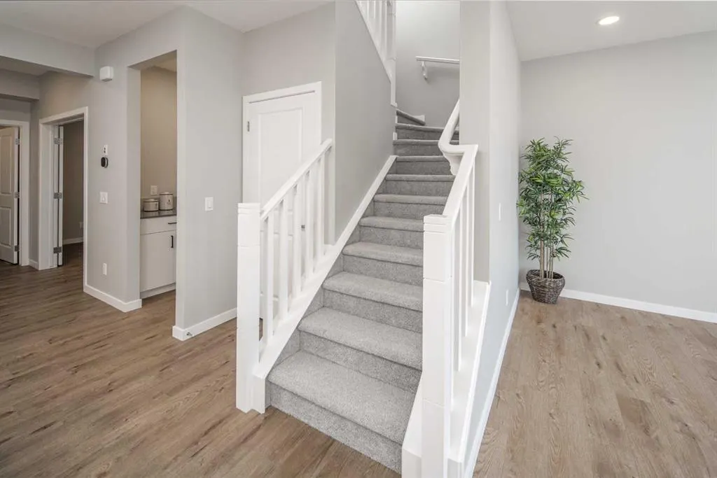 47 Carringvue Passage NW