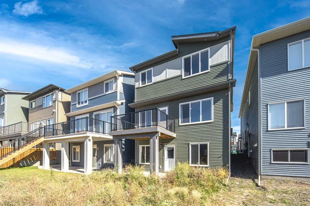 47 Carringvue Passage NW