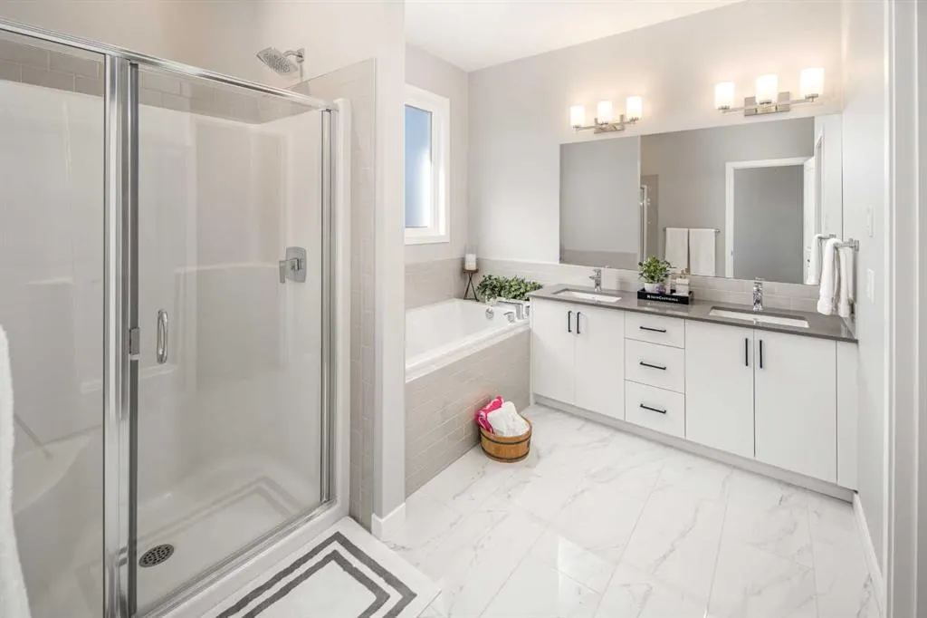 47 Carringvue Passage NW