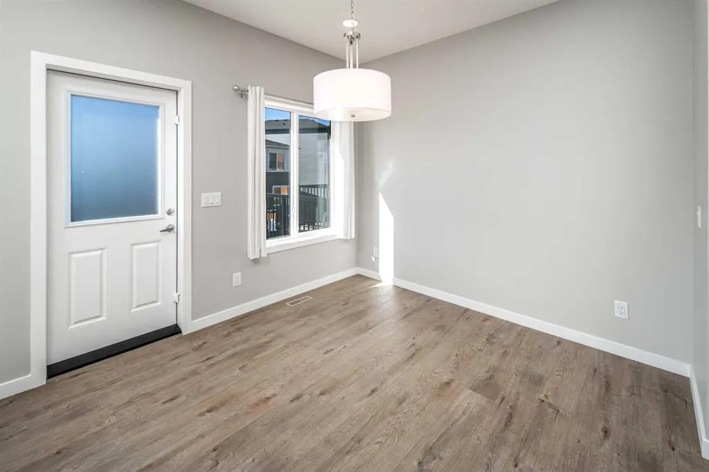 47 Carringvue Passage NW