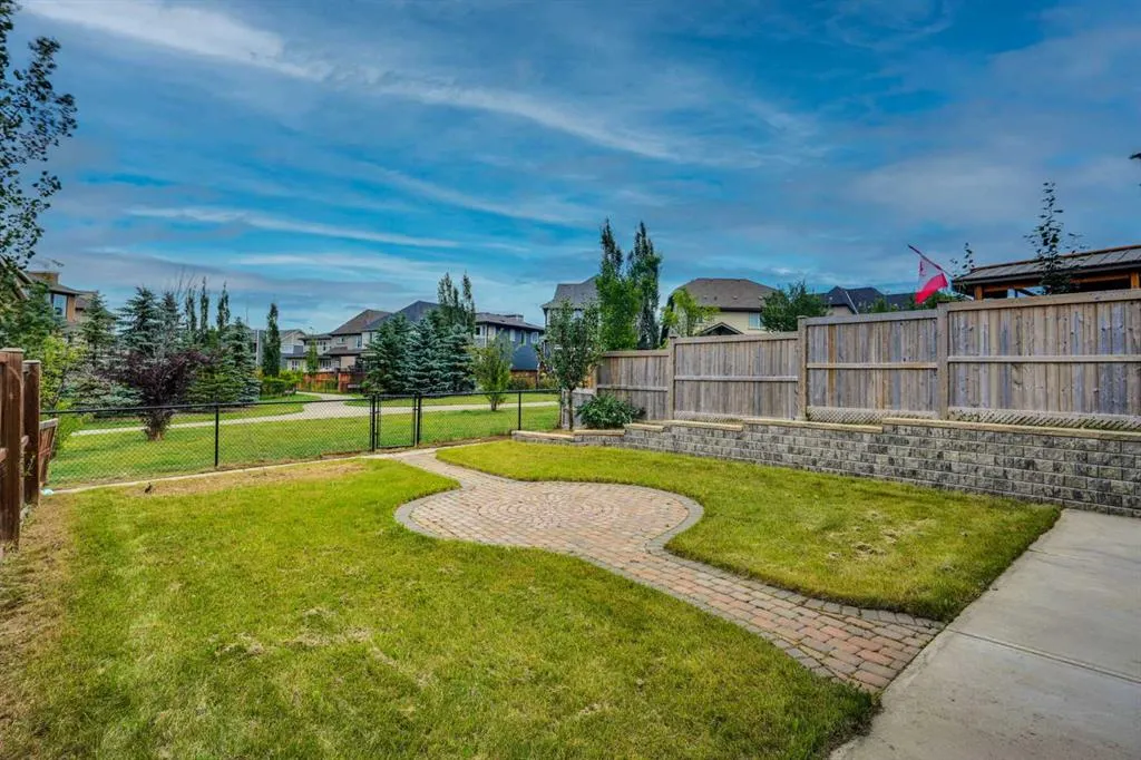 92 Masters Court SE