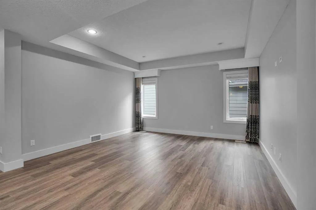 92 Masters Court SE