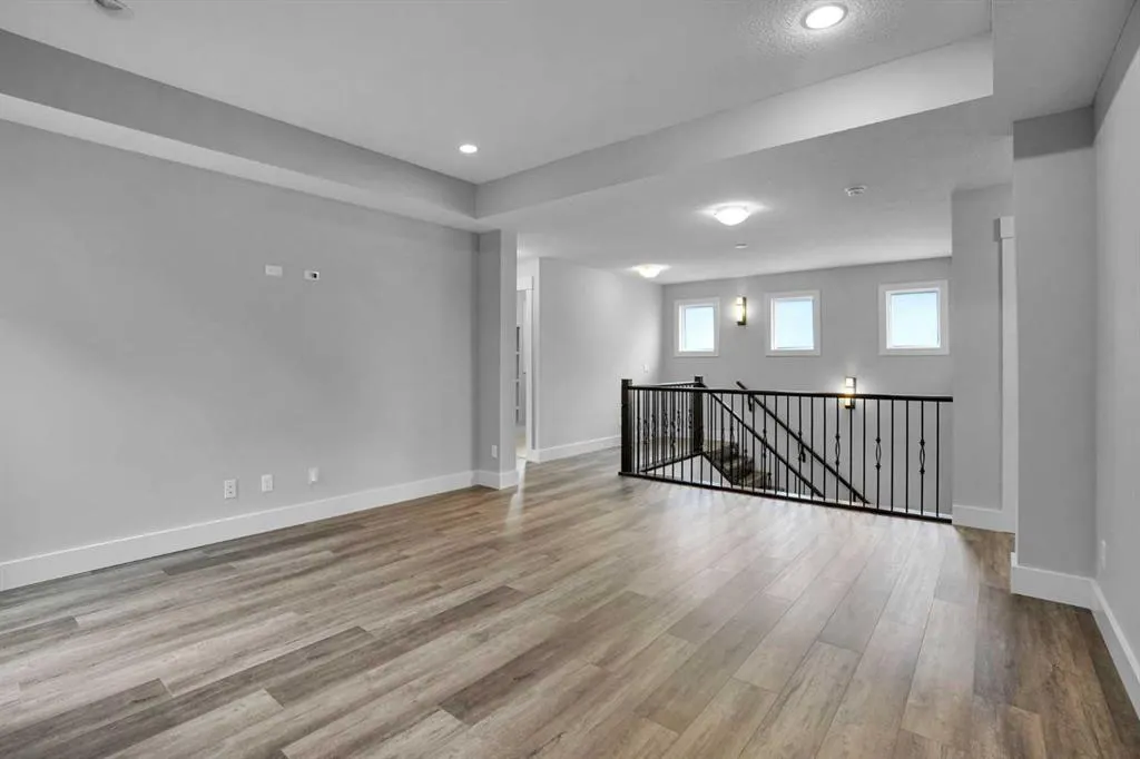 92 Masters Court SE