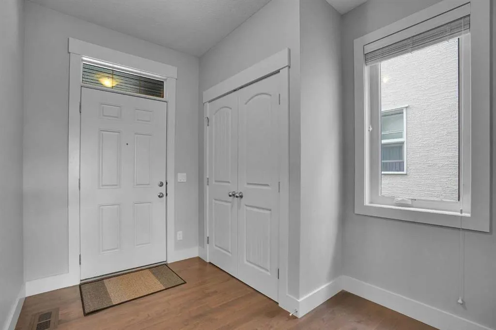 92 Masters Court SE