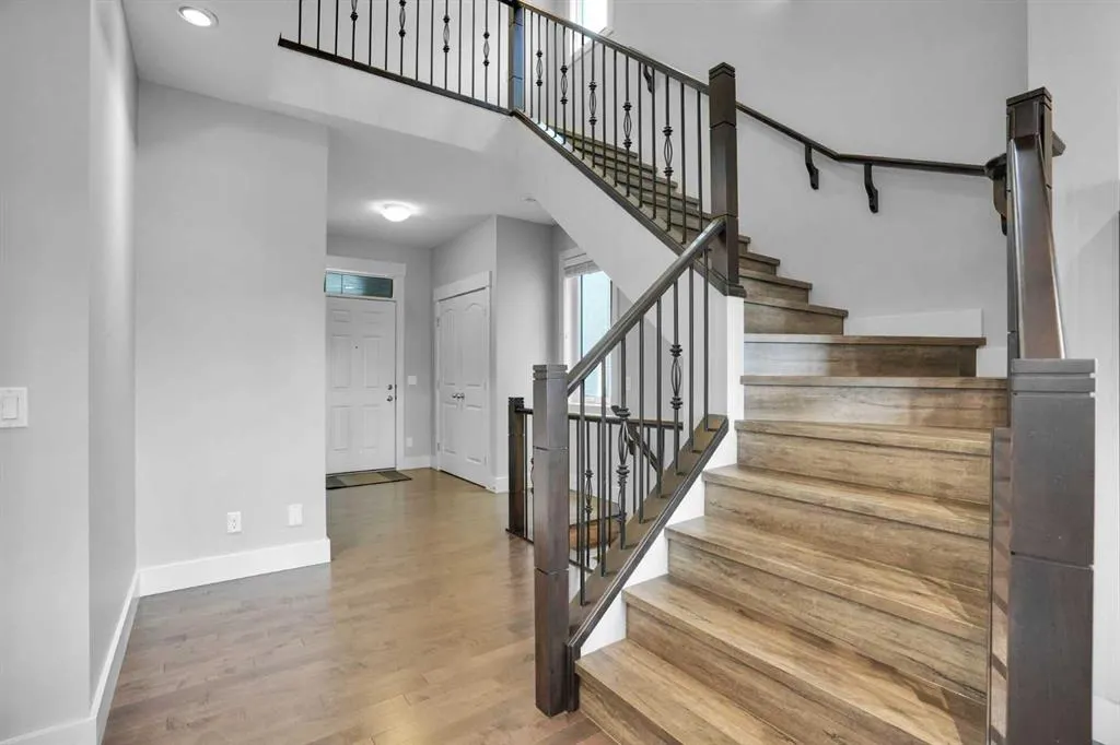 92 Masters Court SE