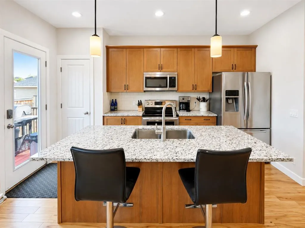 12 Fireside Bend