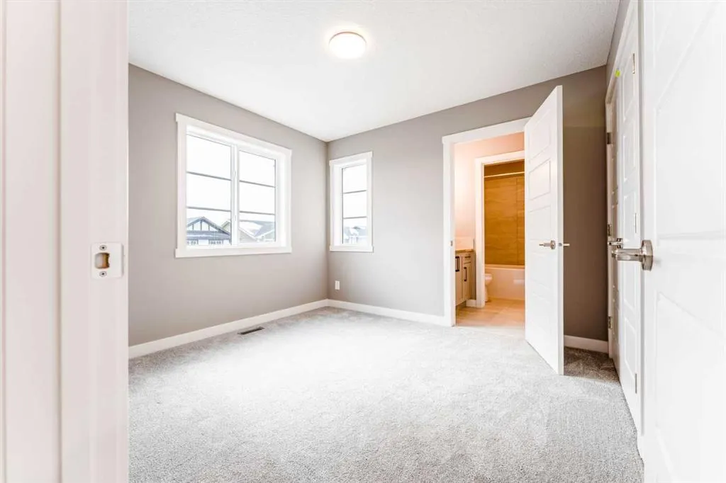 63 Waterford Mews