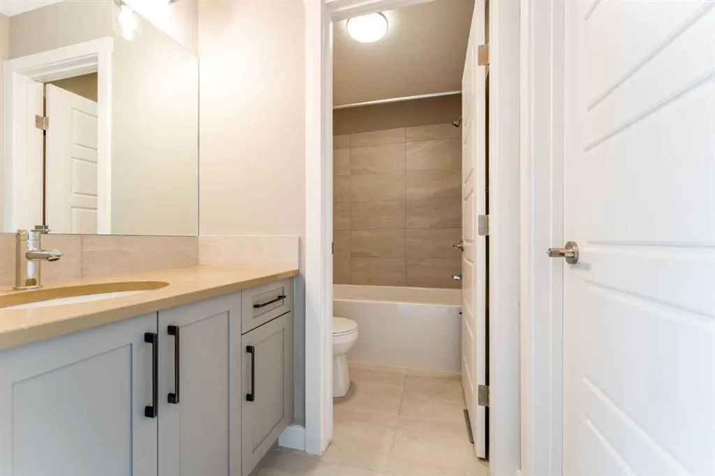 63 Waterford Mews