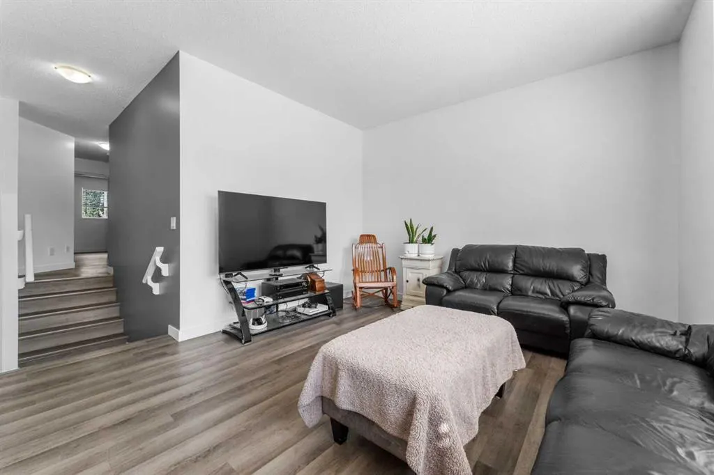 438 Auburn Bay Heights SE