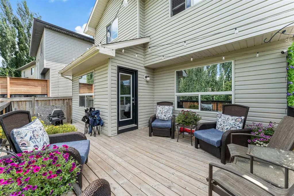 438 Auburn Bay Heights SE