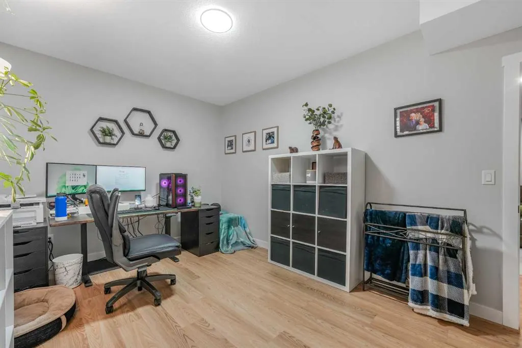 58 Creekside Avenue SW