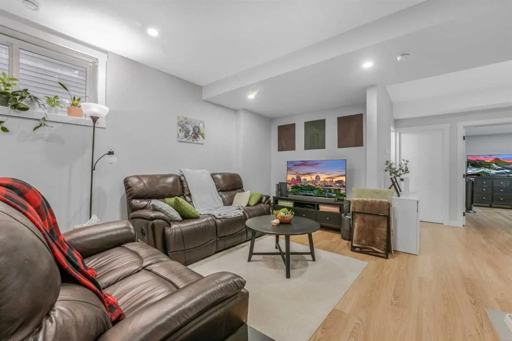 58 Creekside Avenue SW
